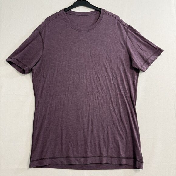 Lululemon T-Shirt Men Medium Purple Short Sleeve Athleisure Run - Picture 1 of 6
